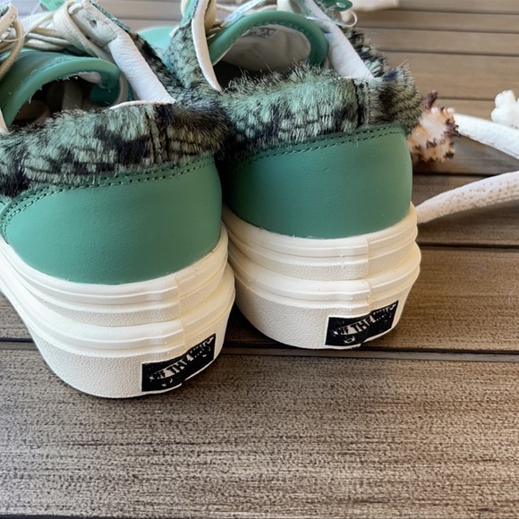 🌴🔆VANS- PLATFORM HAIR STYLES🔆🌴 - Picture 12 of 12